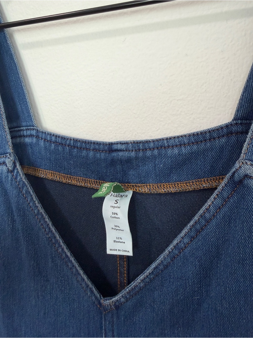 Halara Flex V-Neck Washed Denim Casual Overalls with Pockets Small - Picture 5 of 5
